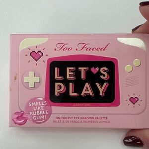 Too Faced “Let’s Play” On the Fly Eye Shadow Palette NIP -metal compact w/mirror
